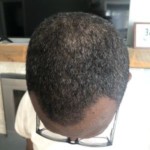 Meet your Posher, Elios